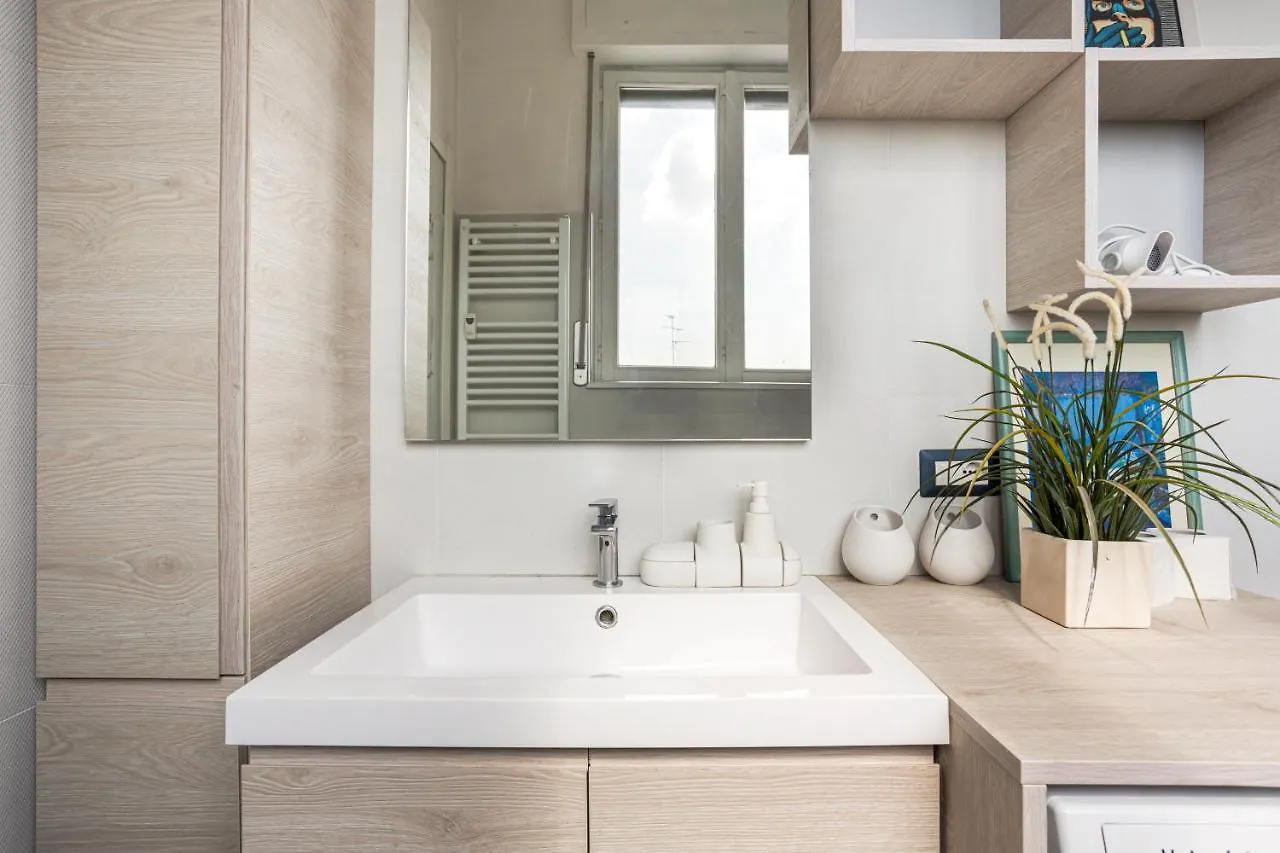 The Blue Nest With A View - 7Th Floor- Via Palestrina Apartment Milan 0*,
