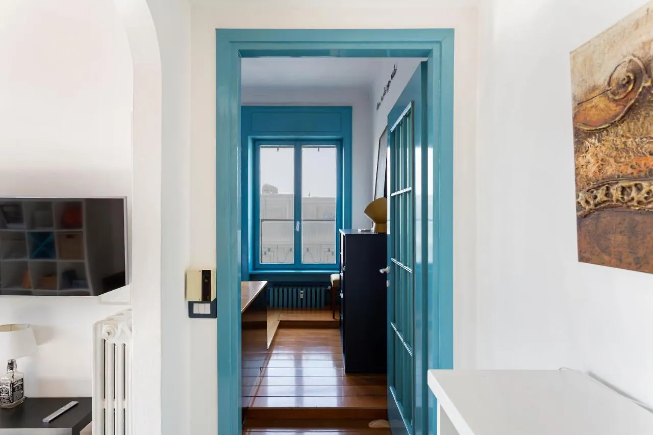 The Blue Nest With A View - 7Th Floor- Via Palestrina Apartment Milan Italy